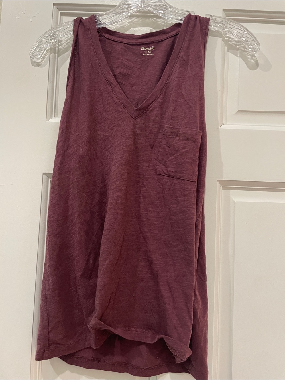 Madewell V-Neck Pocket Tank in Plum